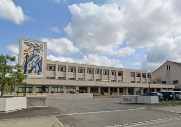 ���ӊ� �y���w�Z�z�����s���������w�Z�F1831m