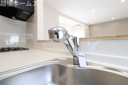 ���̑� �֌��̐�[�ɏ򐅊������B�ꏊ���Ƃ�Ȃ�����I�ȏ򐅊�ł��B�܂��A�򐅊킲�ƃz�[�X�������o���܂��B�J�[�g���b�W�������ȒP�B