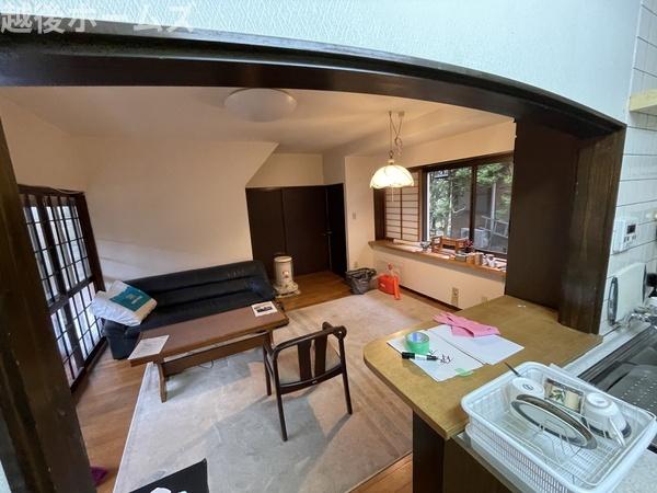 ���r���O -