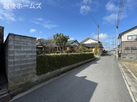 �O�ʓ��H�܂ތ��n�ʐ^ �ߗׁE���ӊ��⒬���݂ȂǁA�����ł͂킩��Ȃ���񂪂������񂠂�܂��B���񌻒n�ɂĂ��m�F���������B