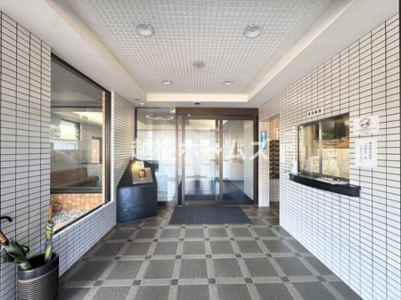 �G���g�����X -