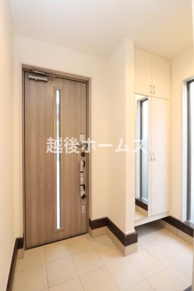 ���� �y���Ў{�H��z���ւɂ͑�e�ʂ̎��[�I
���փh�A�͈��S�̃_�u�����b�N�Ŗh�Ƒ΍���o�b�`���ł��I