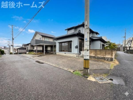 �O�ʓ��H�܂ތ��n�ʐ^ �����̓��������ʕ��E�d�l�ݔ��₨�����̑傫���̔�r�A�ߗׁE���ӊ��⒬���݂ȂǁA�����ł͂킩��Ȃ���񂪂������񂠂�܂��B���񌻒n�ɂĂ��m�F���������B