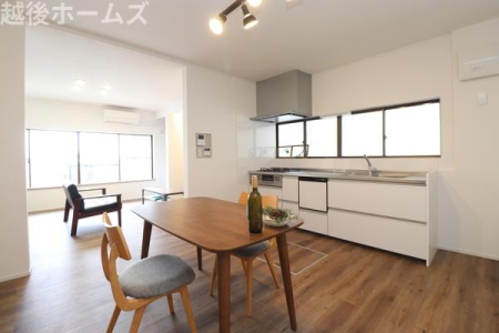 �L�b�`�� �_�C�j���O�e�[�u�����������z�u�ł��܂���