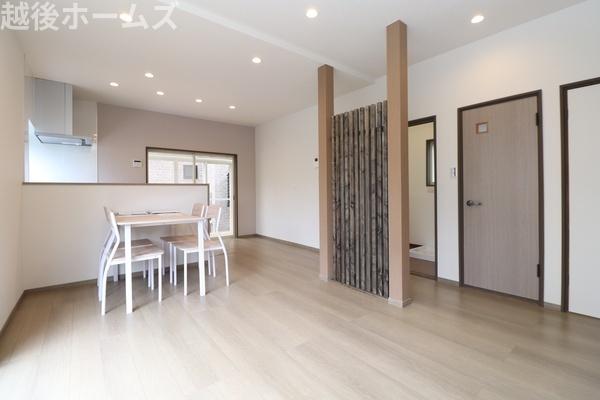 ���n�O�ώʐ^ �Ƒ��c���̎��Ԃ��߂�����L�X�������r���O�_�C�j���O