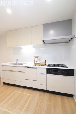 �L�b�`�� �R���^�C�v�̃V�X�e���L�b�`���͎��[���L�x�I
�����̂��|�������₷���݌v�ɂȂ��Ă��܂�