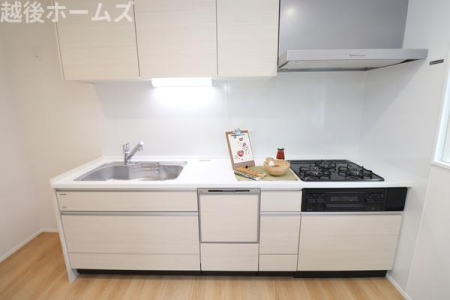 �L�b�`�� �L�b�`���͎g���₷���V�X�e���L�b�`���ł��B
�򐅊��̌^�̐������W���������Ă��܂��B