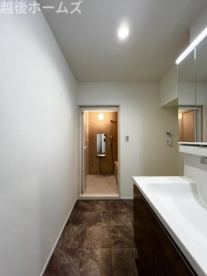 ���ʑ�E���ʏ� ���ʂ̂Ȃ����ʒE�ߋ��