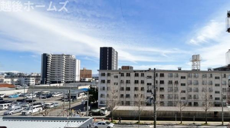 �Z�˂���̒��]�ʐ^ -