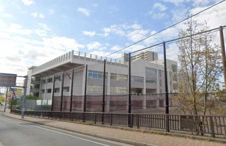 ���ӊ� �y���w�Z�z�V���s���얜�㏬�w�Z�F475m