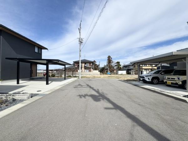 �O�ʓ��H�܂ތ��n�ʐ^ �����̓��������ʕ��E�d�l�ݔ��₨�����̑傫���̔�r�A�ߗׁE���ӊ��⒬���݂ȂǁA�����ł͂킩��Ȃ���񂪂������񂠂�܂��B���񌻒n�ɂĂ��m�F���������B