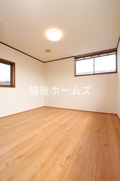 �m�� �V���v���ȗm���Ȃ̂ŉƋ�Ȃǂ̃C���e���A�Ƃ��}�b�`���Ă�����ꊴ���o���₷���A�g�̉��̐��������₷���ł��ˁ�