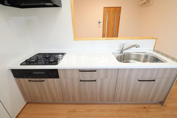 �L�b�`�� �L�b�`���͎g���₷���V�X�e���L�b�`���ł��B
�򐅊��̌^�̐������W���������Ă��܂��B