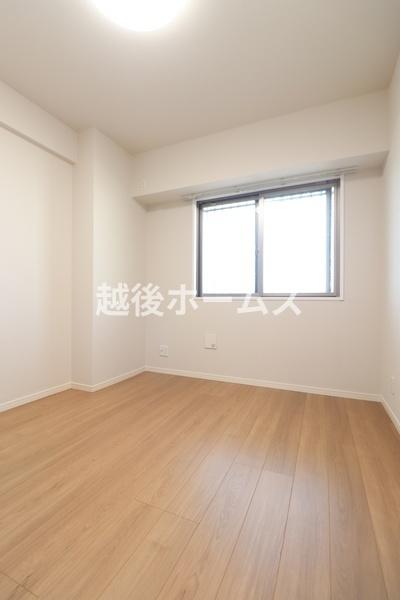 �m�� �V���v���ȗm���Ȃ̂ŉƋ�Ȃǂ̃C���e���A�Ƃ��}�b�`���Ă�����ꊴ���o���₷���A�g�̉��̐��������₷���ł��ˁ�