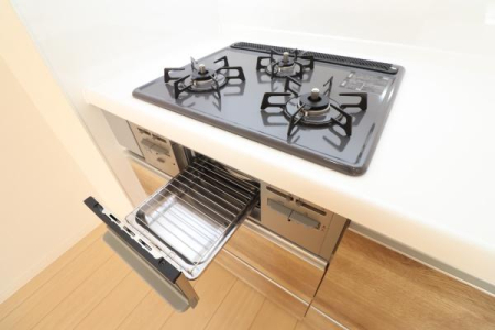 ���̑� 3���S�Ăɉ��x�Z���T�[���t���A�ЖʏĂ��O���������ڂ��Ĉ��S�ŋ@�\�I�ȃK�X�R�����ł��B