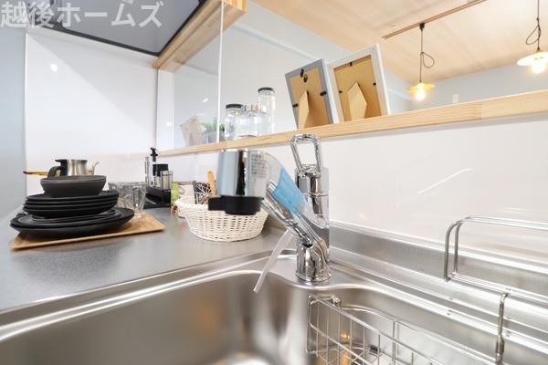 ���̑� �֌��̐�[�ɏ򐅊������B�ꏊ���Ƃ�Ȃ�����I�ȏ򐅊�ł��B�܂��A�򐅊킲�ƃz�[�X�������o���܂��B�J�[�g���b�W�������ȒP�B