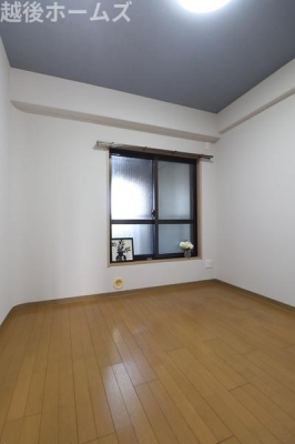 �m�� �V���v���ȗm���Ȃ̂ŉƋ�Ȃǂ̃C���e���A�Ƃ��}�b�`���Ă�����ꊴ���o���₷���A�g�̉��̐��������₷���ł��ˁ�