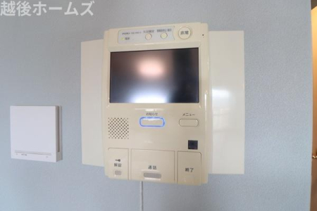 ���̑� �h�Ƒ΍�ɗD�ꂽTV���j�^�[�t���C���^�[�z���ŗ��q�҂̊m�F���ł��܂��B