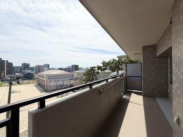 �o���R�j�[ -