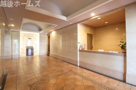 �G���g�����X -