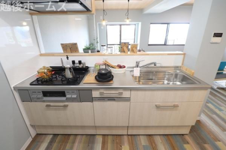 �L�b�`�� �L�b�`���͎g���₷���V�X�e���L�b�`���ł��B
�򐅊��̌^�̐������W���������Ă��܂��B