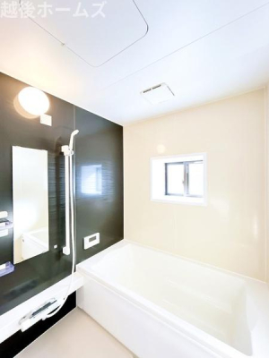 ���� �P�؃^�C�v�̍L�X���j�b�g�o�X�ł��I