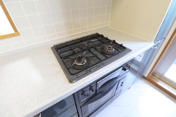 ���̑� 3���S�Ăɉ��x�Z���T�[���t���A�ЖʏĂ��O���������ڂ��Ĉ��S�ŋ@�\�I��IH�N�b�L���O�q�[�^�[