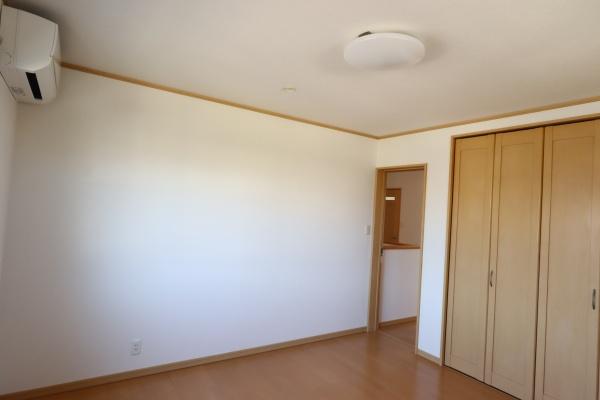 �m�� -