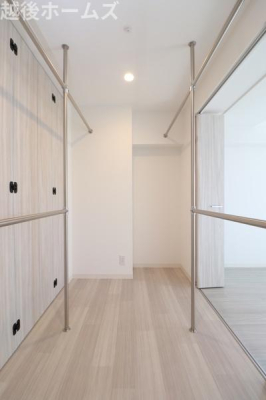 ���[ �Q�����ƌq����E�H�[�N�X���[�N���[�[�b�g�͑�e�ʁ�