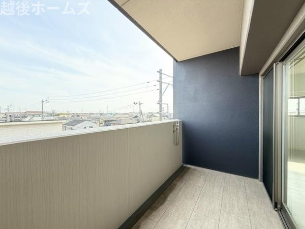 �o���R�j�[ -