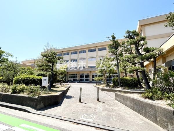 ���ӊ� �y���w�Z�z�V���s����R���w�Z�F782m