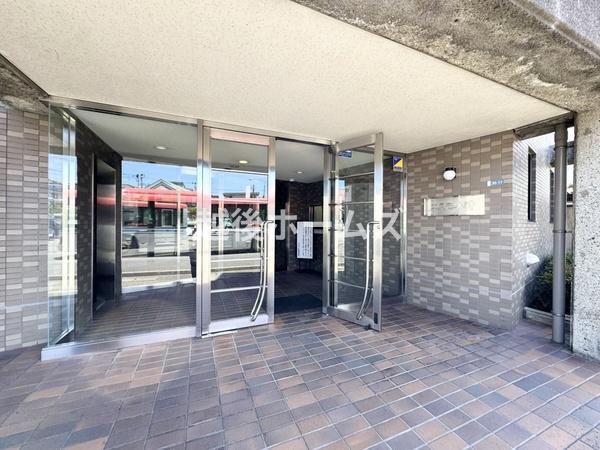 �G���g�����X -