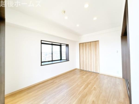 �m�� �S���ɃN���[�[�b�g�����A���[���L�x�Ŏg���₷���Ԏ��ɂȂ��Ă��܂�