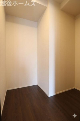 ���[ �Ƒ��̉ו����ꊇ�Ǘ����\�ȃ��r���O�̂v�h�b�B