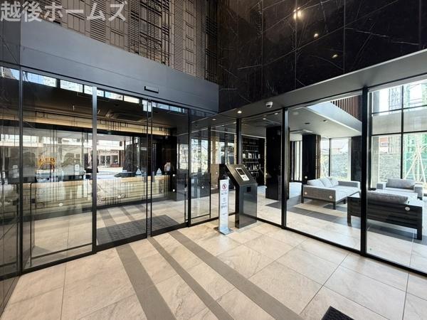 �G���g�����X -