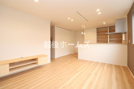 ���r���O �y���Ў{�H��z
�Q�S���Ԋ��C�V�X�e���������ɐ݂��A��ɋ�C���z�������K�ȋ�Ԃɕς��Ă���܂�