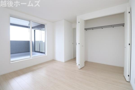 �m�� �y���Ў{�H��z�S���ɃN���[�[�b�g�����A���[���L�x�Ŏg���₷���Ԏ��ɂȂ��Ă��܂�