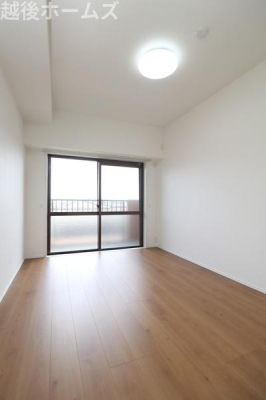 �m�� �V���v���ȗm���Ȃ̂ŉƋ�Ȃǂ̃C���e���A�Ƃ��}�b�`���Ă�����ꊴ���o���₷���A�g�̉��̐��������₷���ł��ˁ�