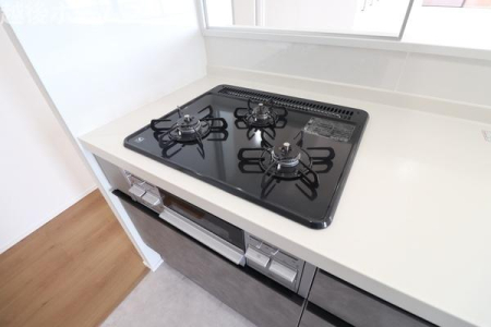 ���̑� �R���S�Ăɉ��x�Z���T�[���t���A�ЖʏĂ��O���������ڂ��Ĉ��S�ŋ@�\�I�ȃK�X�R�����ł��B