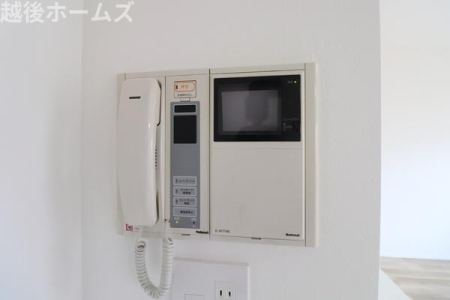 ���̑� �h�Ƒ΍�ɗD�ꂽTV���j�^�[�t���C���^�[�z���ŗ��q�҂̊m�F���ł��܂��B