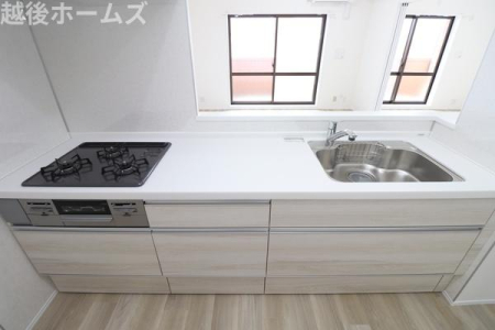 �L�b�`�� �L�b�`���͎g���₷���V�X�e���L�b�`���ł��B
�򐅊��̌^�̐������W���������Ă��܂��B