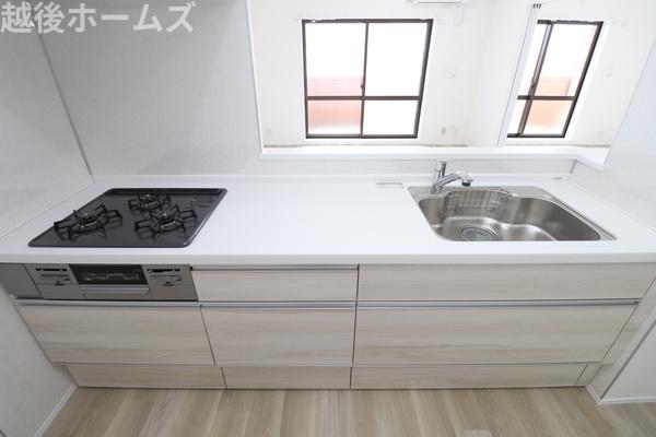 �L�b�`�� �L�b�`���͎g���₷���V�X�e���L�b�`���ł��B
�򐅊��̌^�̐������W���������Ă��܂��B