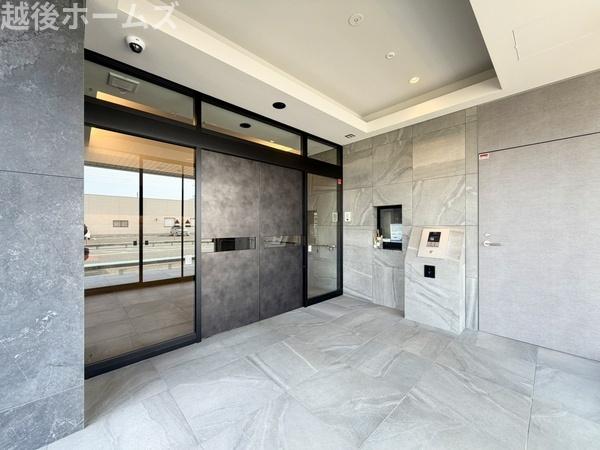 �G���g�����X -