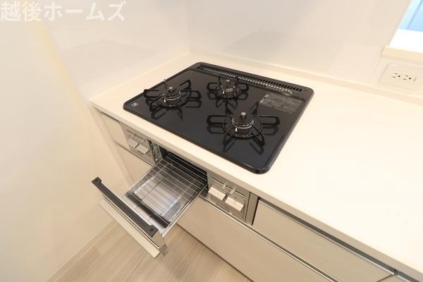 ���̑� �R���S�Ăɉ��x�Z���T�[���t���A�ЖʏĂ��O���������ڂ��Ĉ��S�ŋ@�\�I�ȃK�X�R�����ł��B