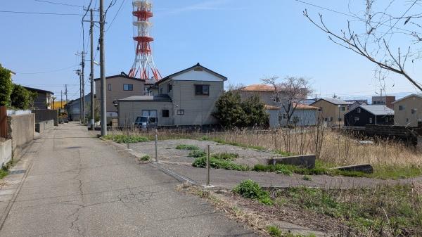 �O�ʓ��H�܂ތ��n�ʐ^ -