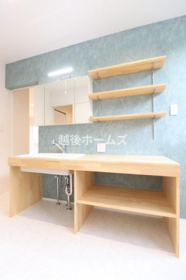 ���ʑ�E���ʏ� �y���Ў{�H��z�I�[�v���^�C�v�̐��ʑ�͒��̐g�x�x�����S�̃��C�h�^�C�v��