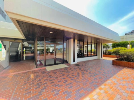 �G���g�����X -