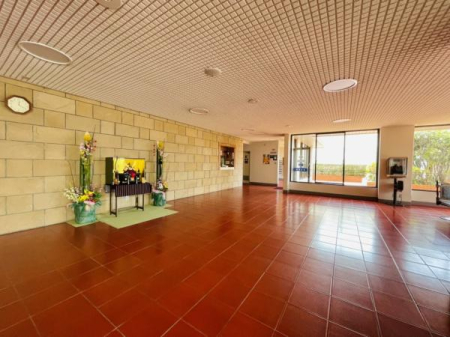 �G���g�����X -