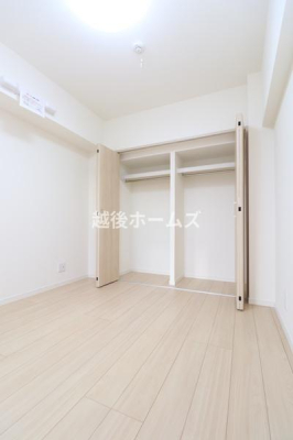 �m�� �y���Ў{�H��z�S���ɃN���[�[�b�g�����A���[���L�x�Ŏg���₷���Ԏ��ɂȂ��Ă��܂�