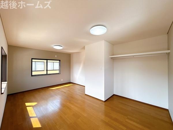 �m�� -